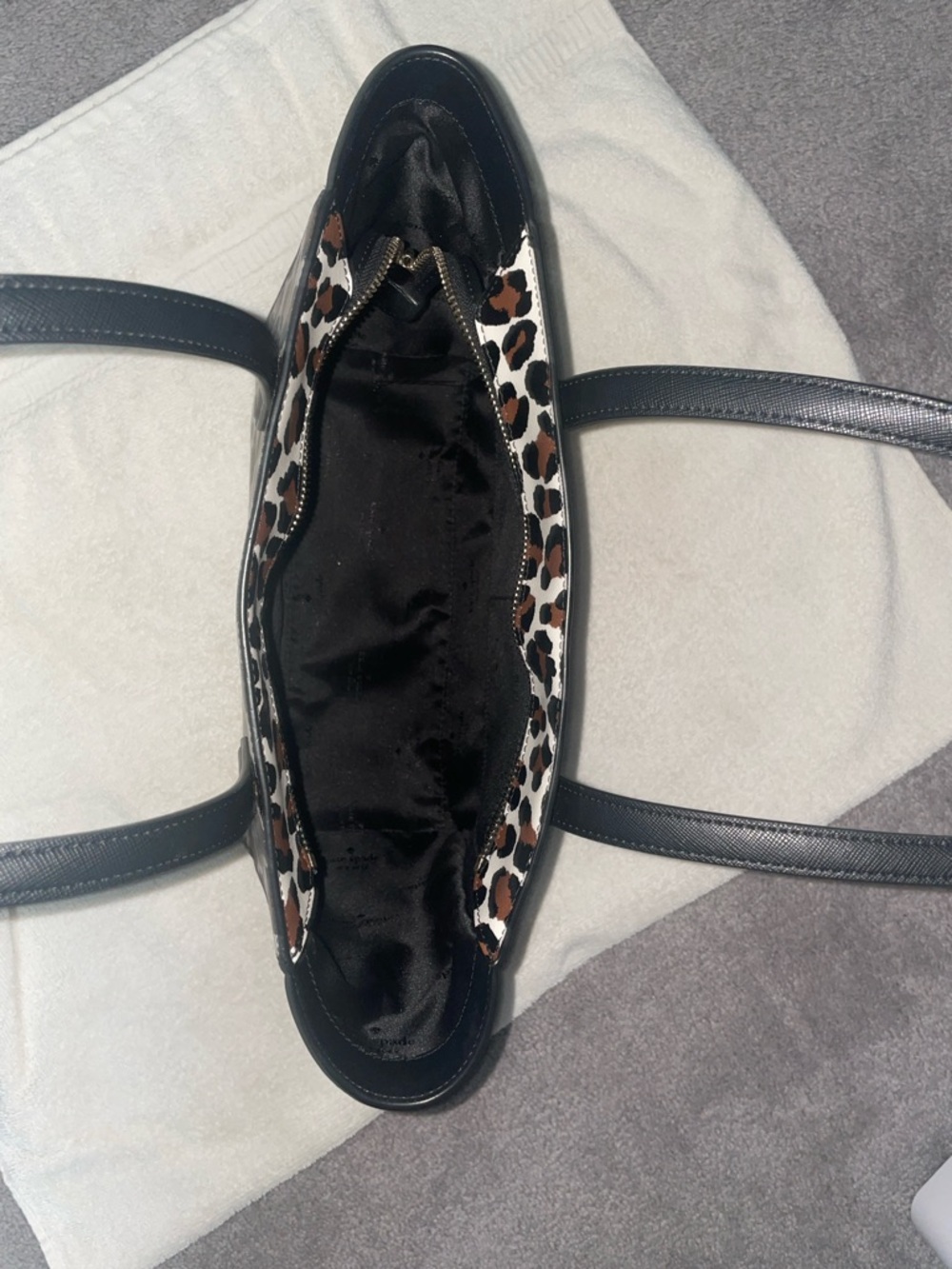 Kate Spade Leopard Print Tote Bag with Black Handles - Picture 3 of 7